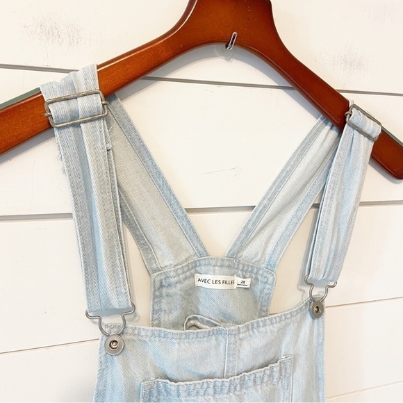 Avec Les Filles | Light Wash Overalls Size 28 - Picture 8 of 10
